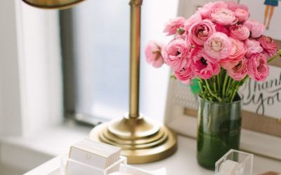 Feng Shui Your Desk For More Focus And Abundance!