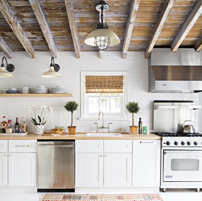 Minimalist Inspiration & The Vast Benefits Of Living With Less